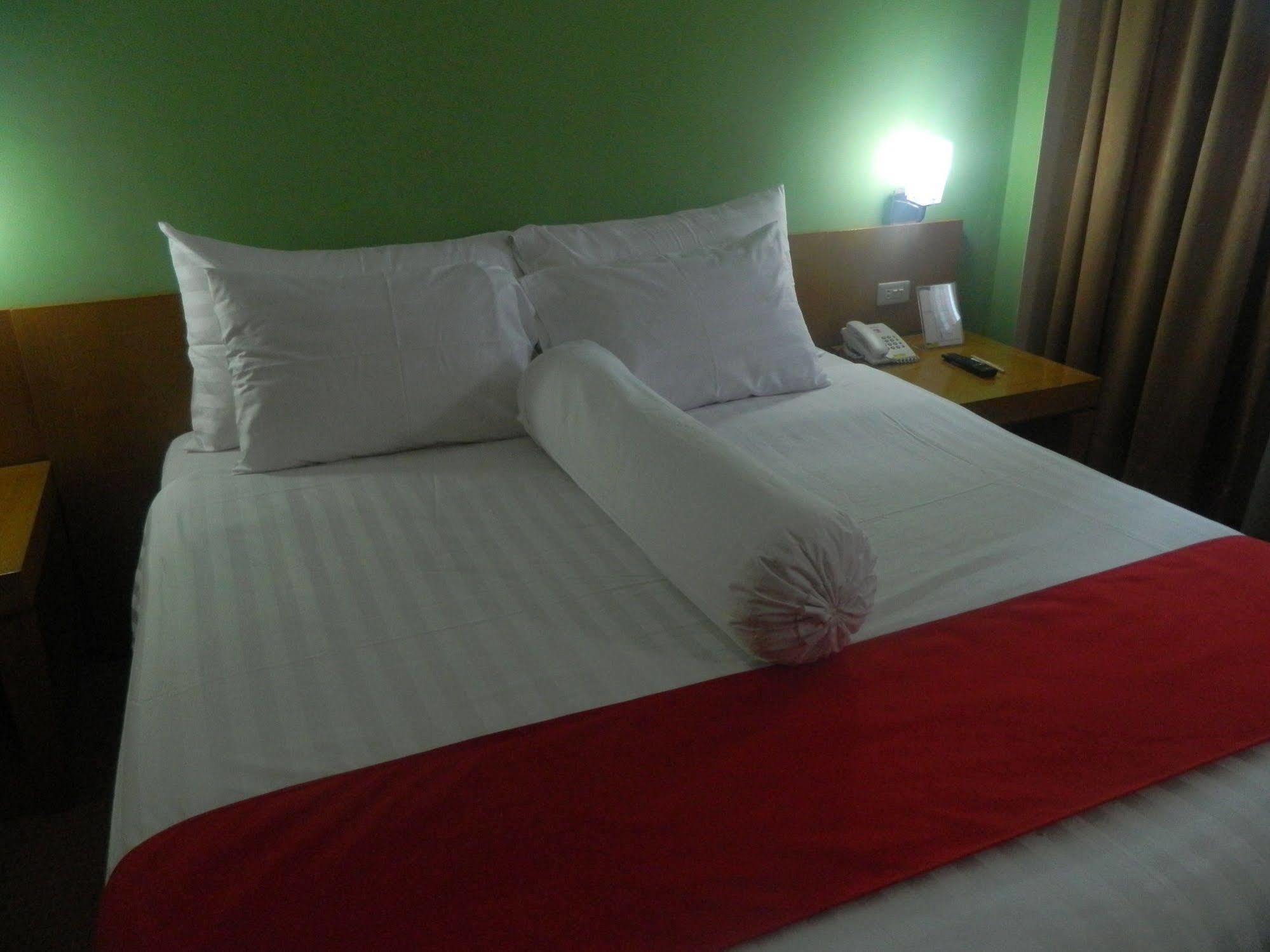 Patra Comfort Jakarta Exterior photo