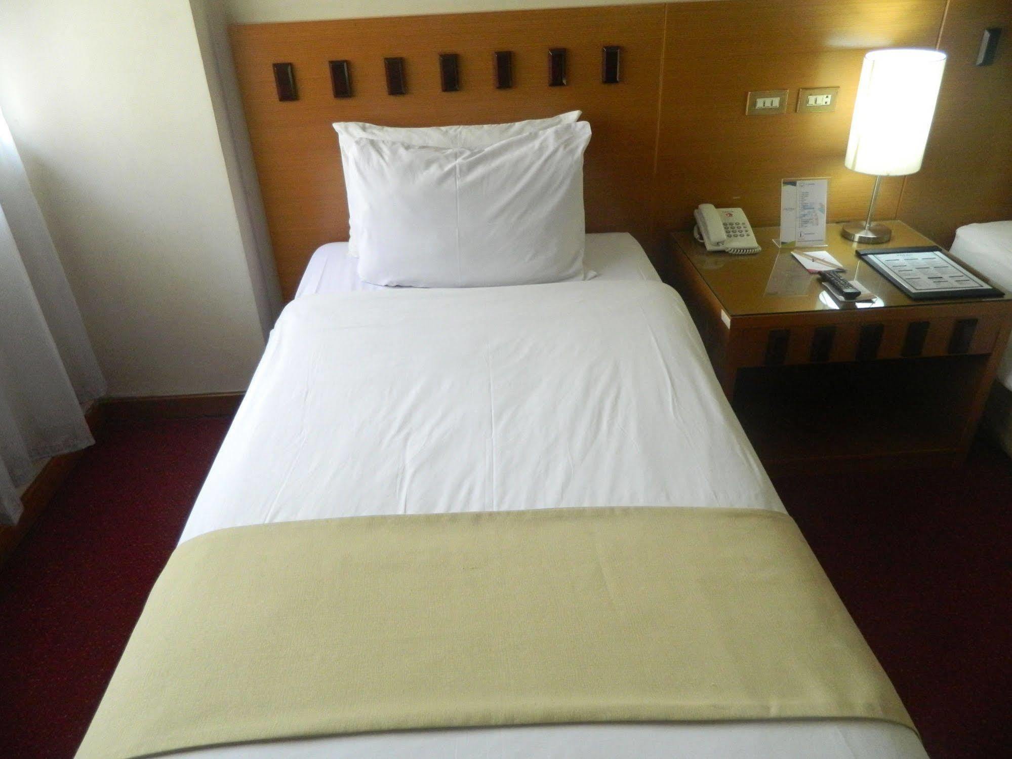 Patra Comfort Jakarta Exterior photo